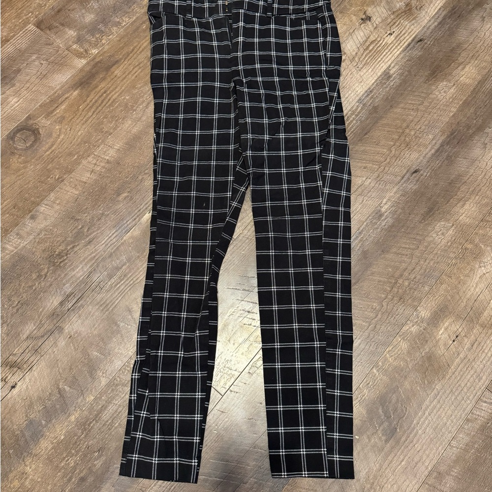 Old Navy Women's Black and White Plaid Skinny Pants
